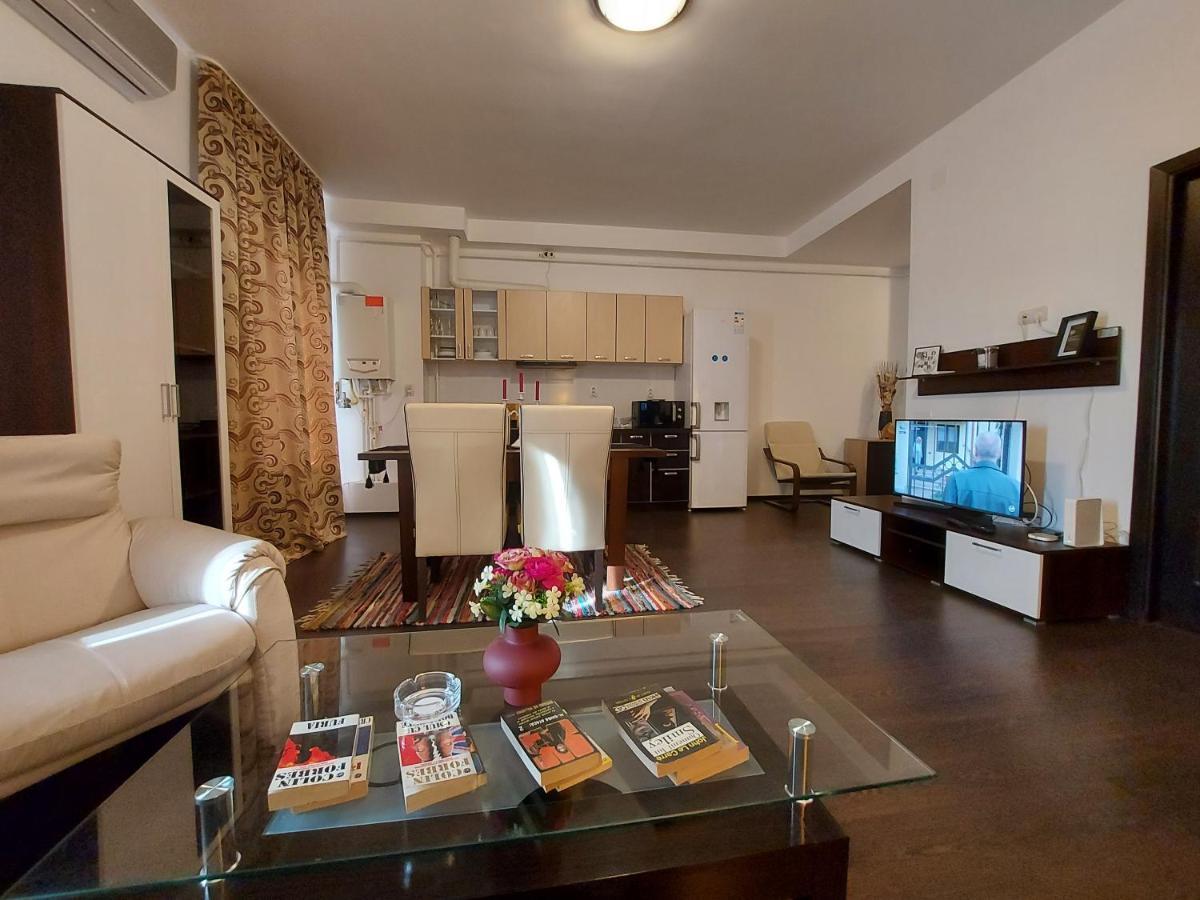 Jolie Suites Брэила Экстерьер фото