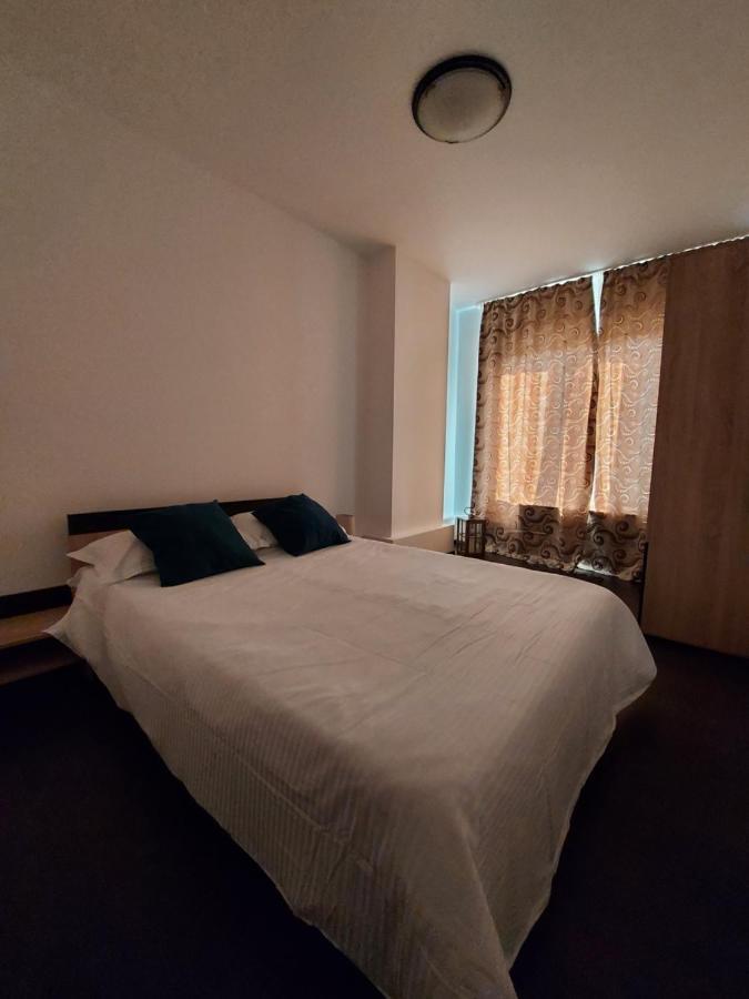 Jolie Suites Брэила Экстерьер фото