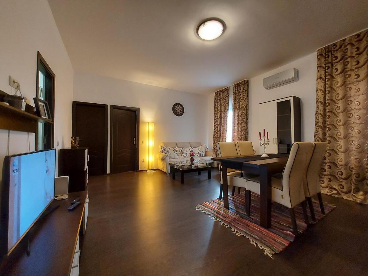 Jolie Suites Брэила Экстерьер фото