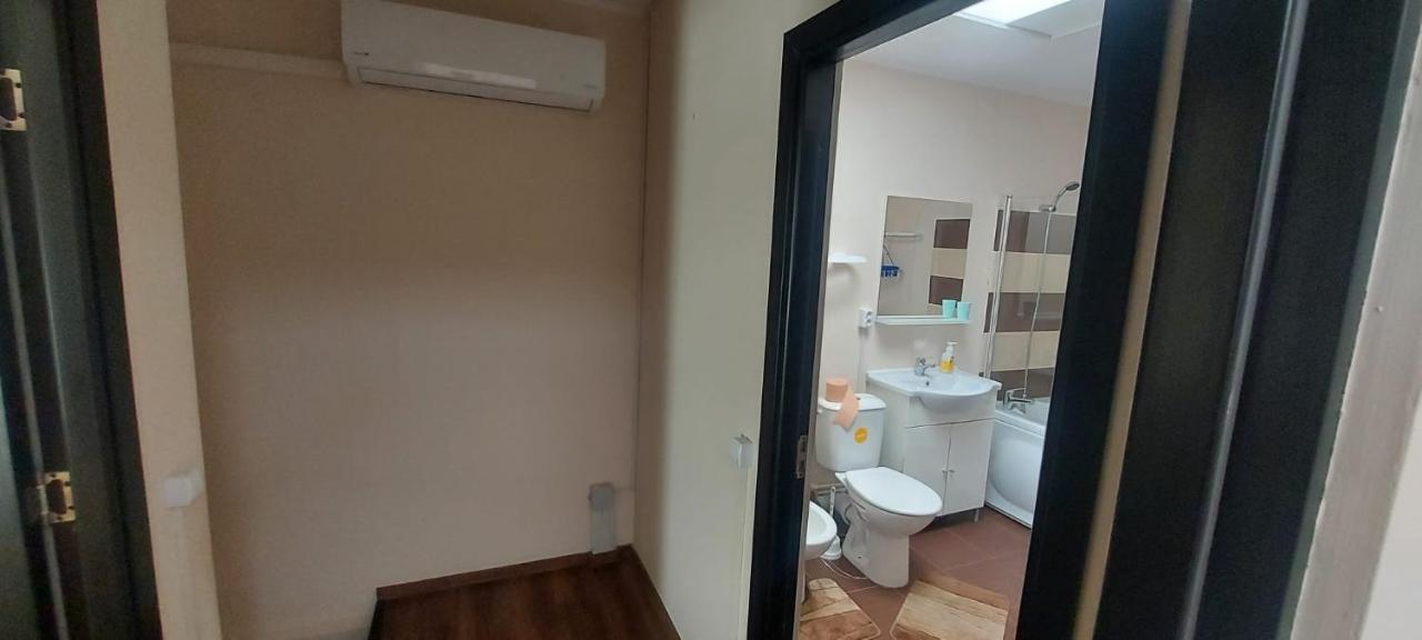 Jolie Suites Брэила Экстерьер фото