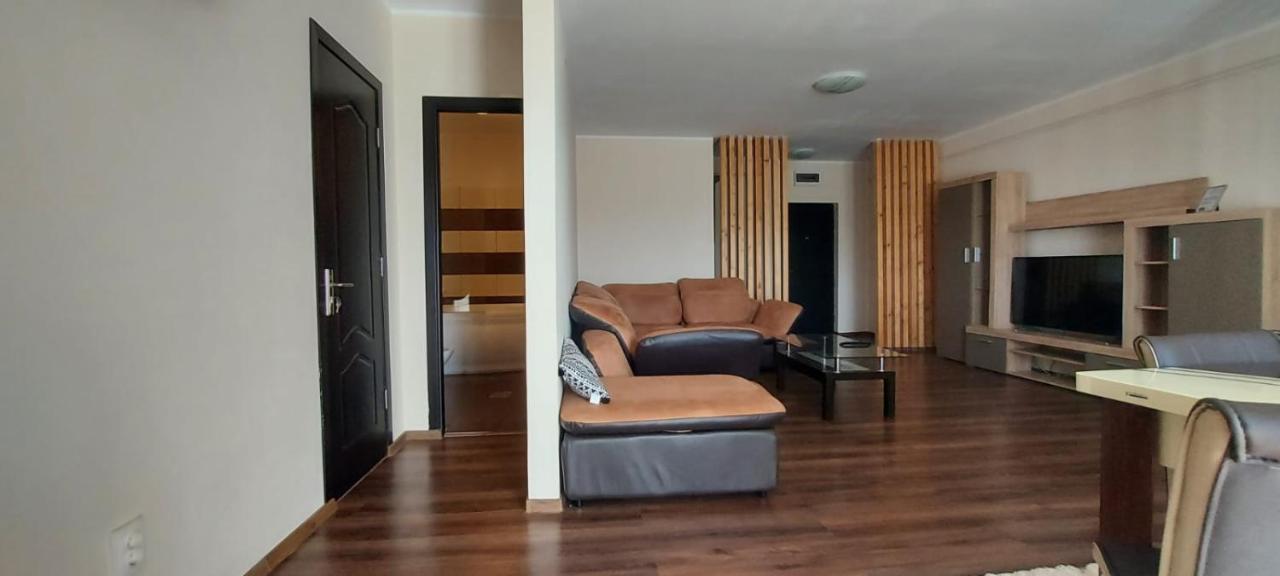 Jolie Suites Брэила Экстерьер фото