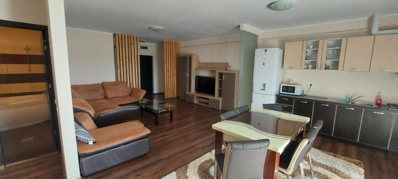 Jolie Suites Брэила Экстерьер фото
