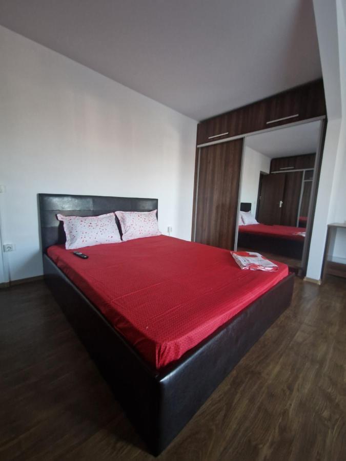 Jolie Suites Брэила Экстерьер фото